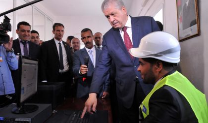 Sellal inaugure un complexe de raffinage de sucre à Oran